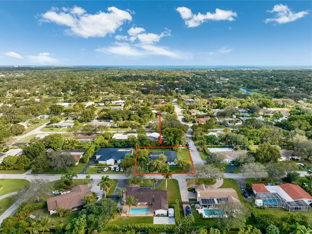 17191 SW 86th Ave, Palmetto Bay FL 33157