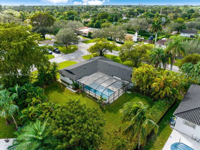 17191 SW 86th Ave, Palmetto Bay FL 33157