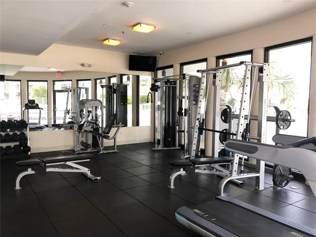 20505 E COUNTRY CLUB DR. # 339, Aventura FL 33180