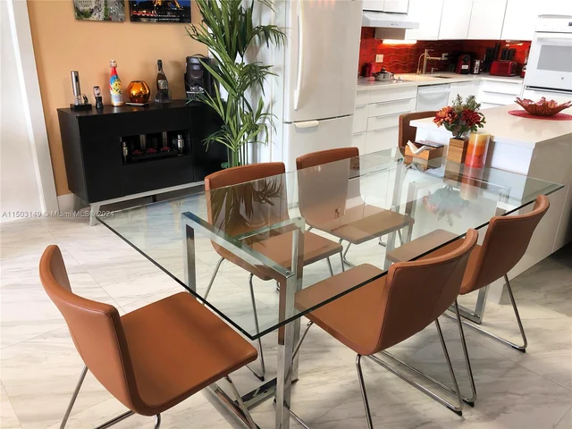 20505 E COUNTRY CLUB DR. # 339, Aventura FL 33180