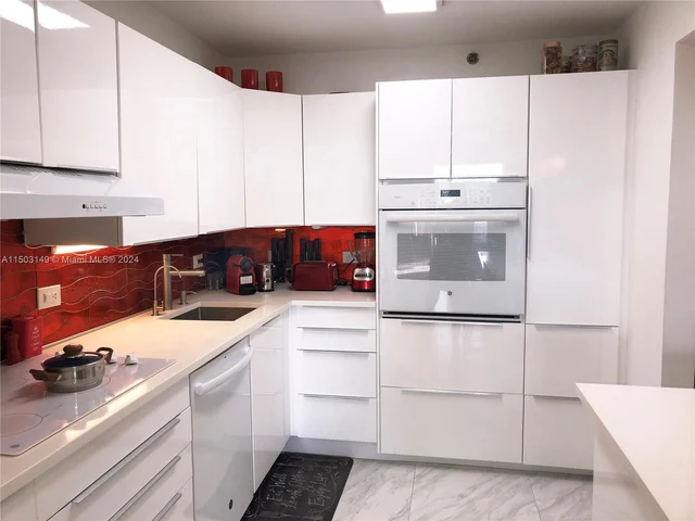 20505 E COUNTRY CLUB DR. # 339, Aventura FL 33180