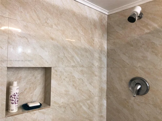 20505 E COUNTRY CLUB DR. # 339, Aventura FL 33180