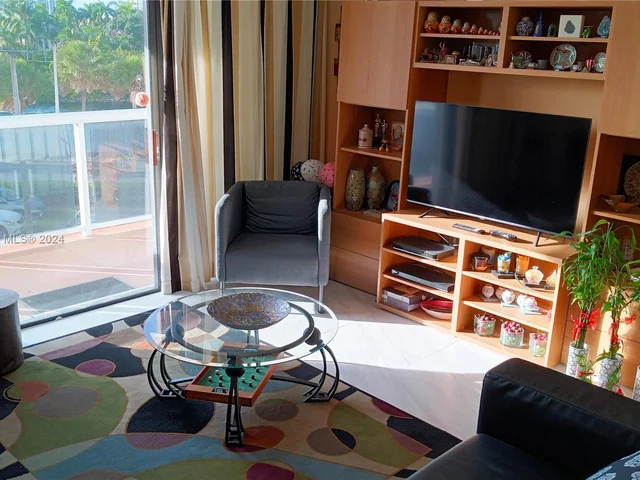 20505 E COUNTRY CLUB DR. # 339, Aventura FL 33180