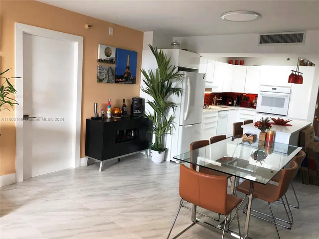 20505 E COUNTRY CLUB DR. # 339, Aventura FL 33180