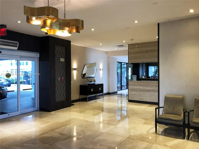 20505 E COUNTRY CLUB DR. # 339, Aventura FL 33180