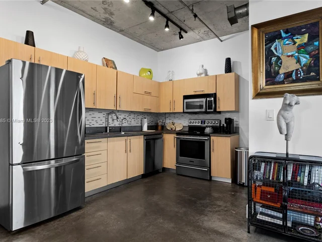 444 NE 30th St # 804, Miami FL 33137