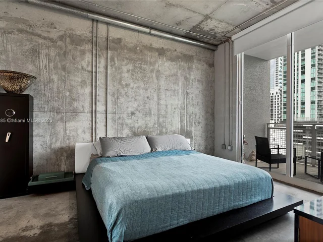 444 NE 30th St # 804, Miami FL 33137