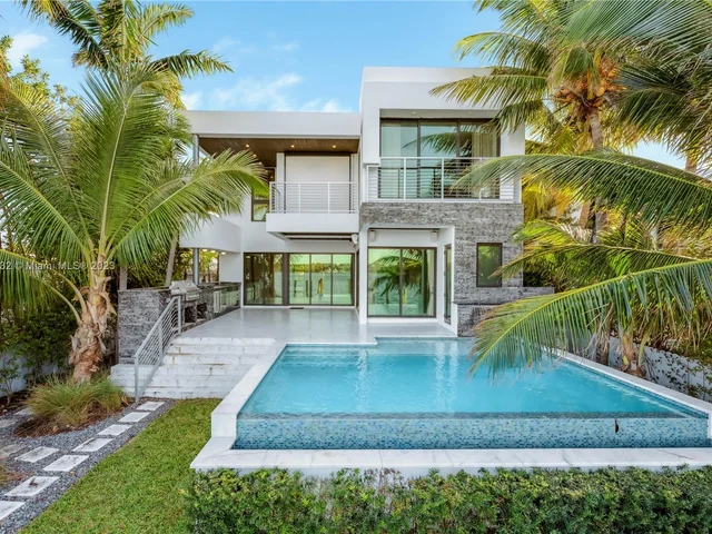 1311 Stillwater Dr, Miami Beach FL 33141