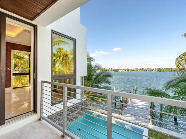 1311 Stillwater Dr, Miami Beach FL 33141