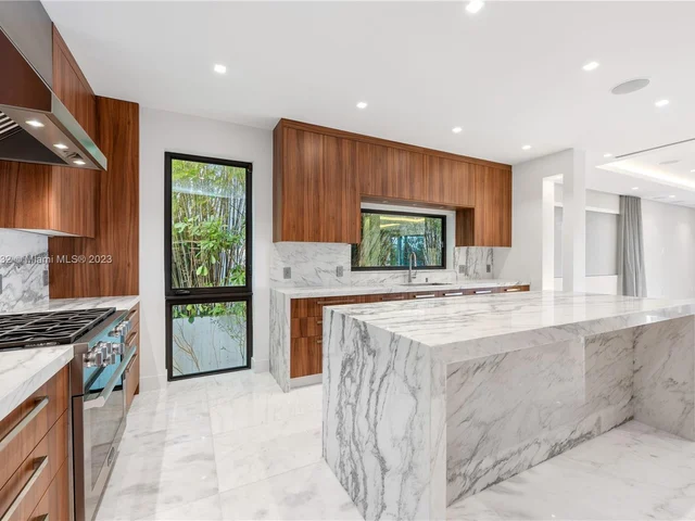 1311 Stillwater Dr, Miami Beach FL 33141