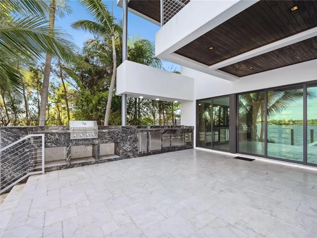 1311 Stillwater Dr, Miami Beach FL 33141