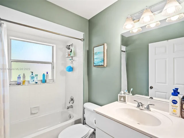 12528 Crystal Pointe Dr # 102, Boynton Beach FL 33437