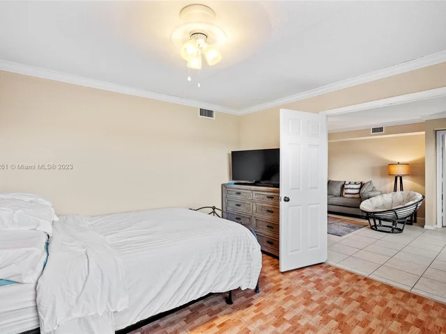 12528 Crystal Pointe Dr # 102, Boynton Beach FL 33437