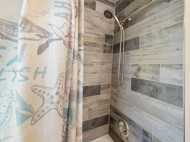 334 Glenn Rd, West Palm Beach FL 33405