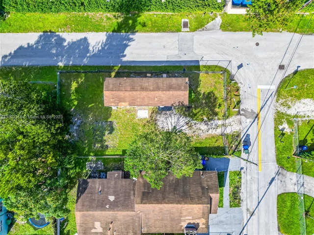 1430 NW 7th St, Fort Lauderdale FL 33311