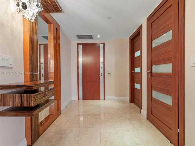 19667 Turnberry Way # 3E, Aventura FL 33180