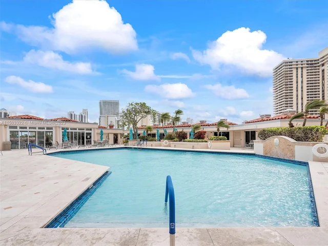 19667 Turnberry Way # 3E, Aventura FL 33180