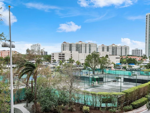 19667 Turnberry Way # 3E, Aventura FL 33180