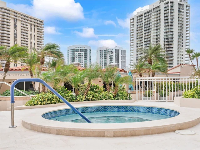 19667 Turnberry Way # 3E, Aventura FL 33180