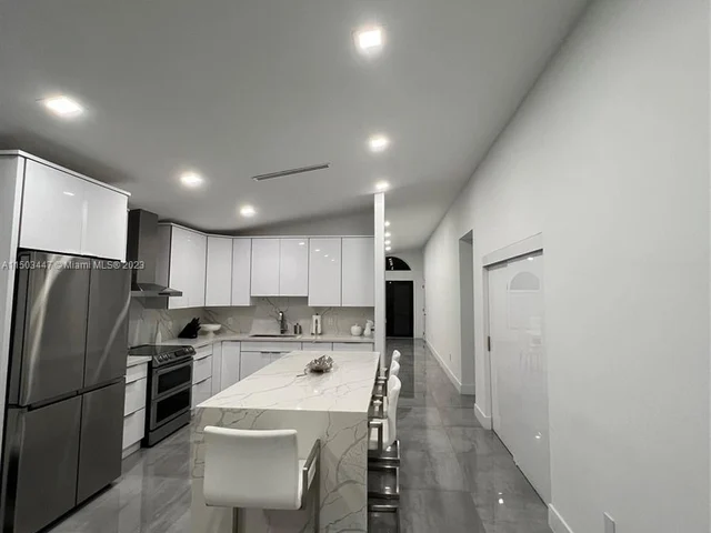 1316 SW 139th Pl, Miami FL 33184