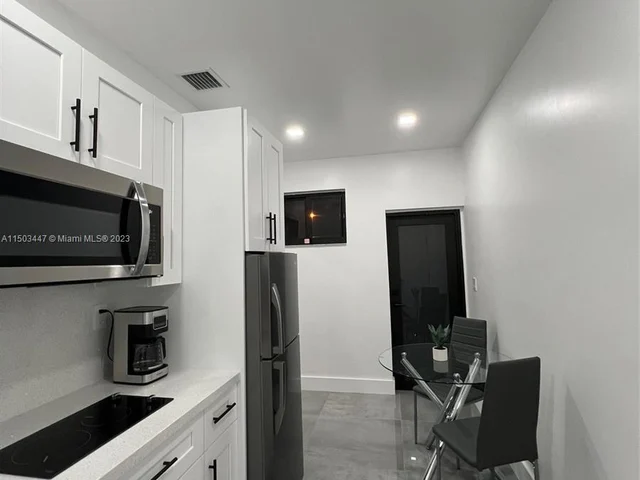 1316 SW 139th Pl, Miami FL 33184