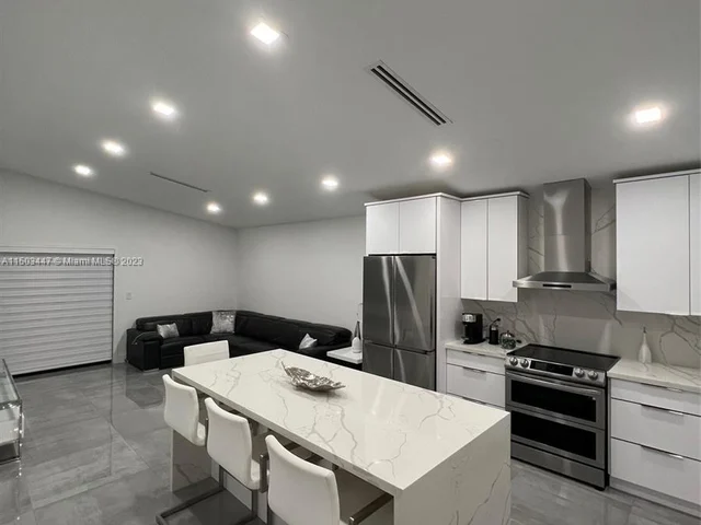 1316 SW 139th Pl, Miami FL 33184