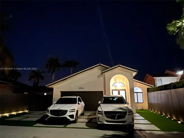 1316 SW 139th Pl, Miami FL 33184