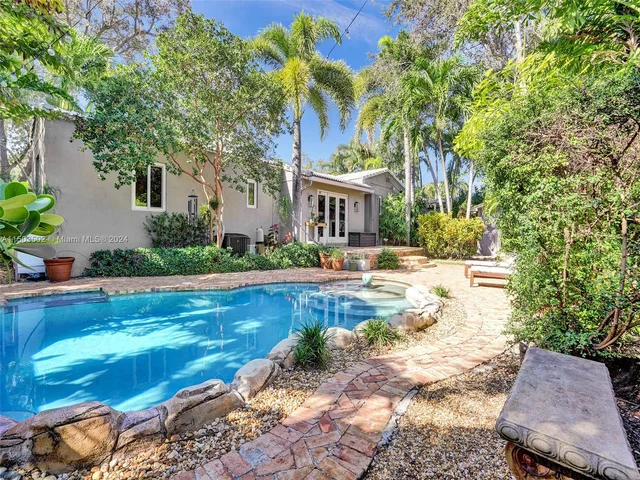 700 N Victoria Park Rd, Fort Lauderdale FL 33304