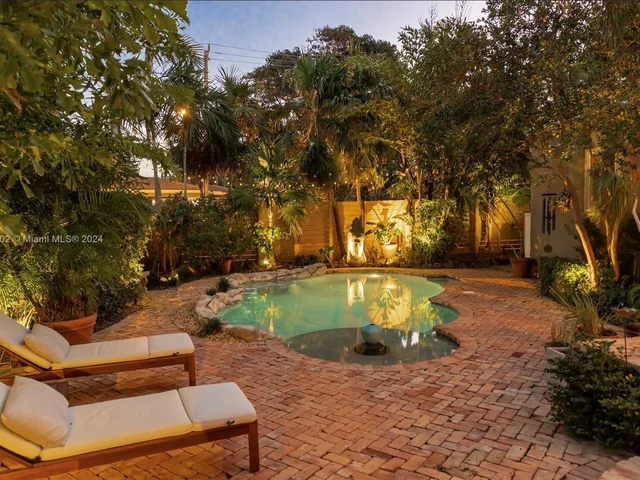 700 N Victoria Park Rd, Fort Lauderdale FL 33304