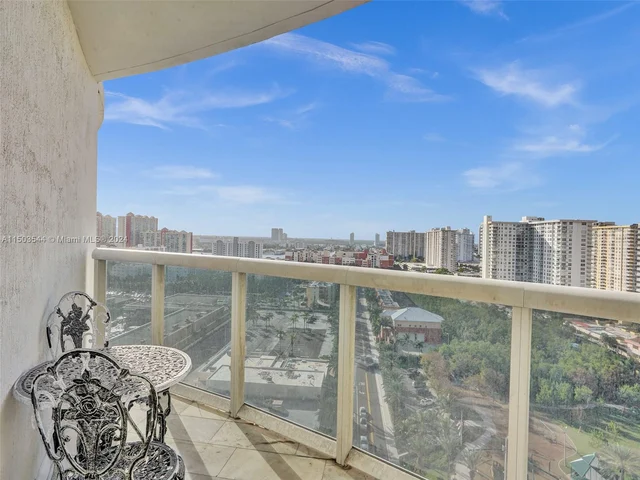 17201 Collins Ave # 1704, Sunny Isles Beach FL 33160