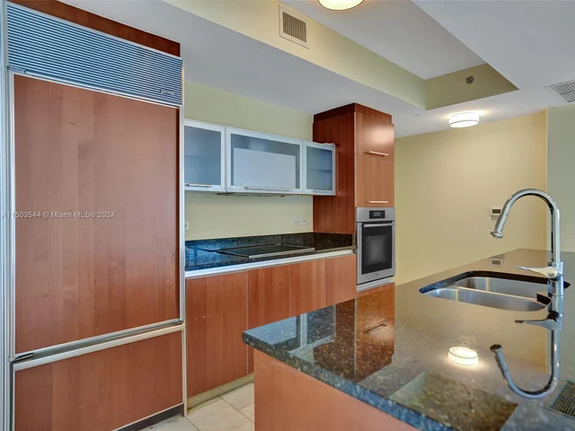 17201 Collins Ave # 1704, Sunny Isles Beach FL 33160