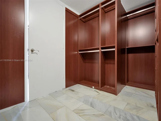 17201 Collins Ave # 1704, Sunny Isles Beach FL 33160