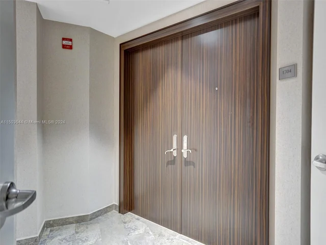 17201 Collins Ave # 1704, Sunny Isles Beach FL 33160
