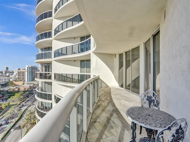 17201 Collins Ave # 1704, Sunny Isles Beach FL 33160