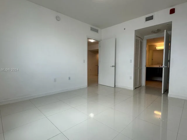 7661 NW 107th Ave # 706, Doral FL 33178