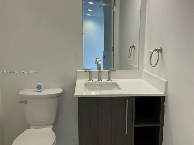 7661 NW 107th Ave # 706, Doral FL 33178