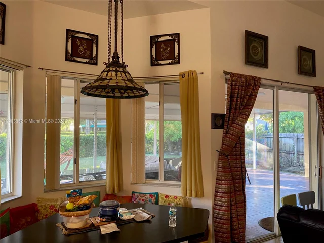 1870 SE 20th Ave, Homestead FL 33035