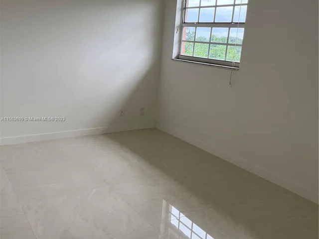 680 Tennis Club Dr # 308, Fort Lauderdale FL 33311