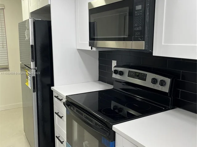 680 Tennis Club Dr # 308, Fort Lauderdale FL 33311