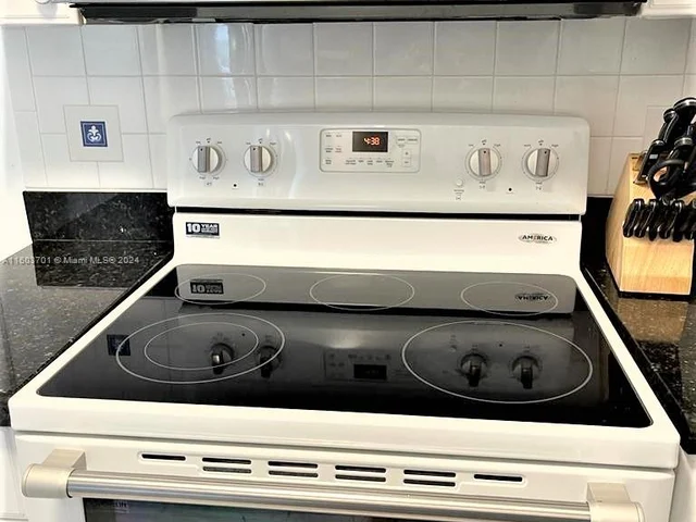 5005 Collins Ave # 420, Miami Beach FL 33140