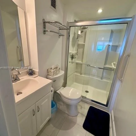 5005 Collins Ave # 420, Miami Beach FL 33140