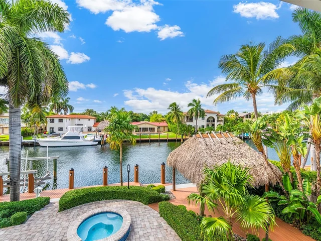 636 PALM DRIVE, Hallandale Beach FL 33009