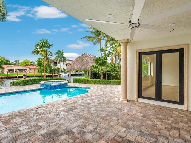 636 PALM DRIVE, Hallandale Beach FL 33009