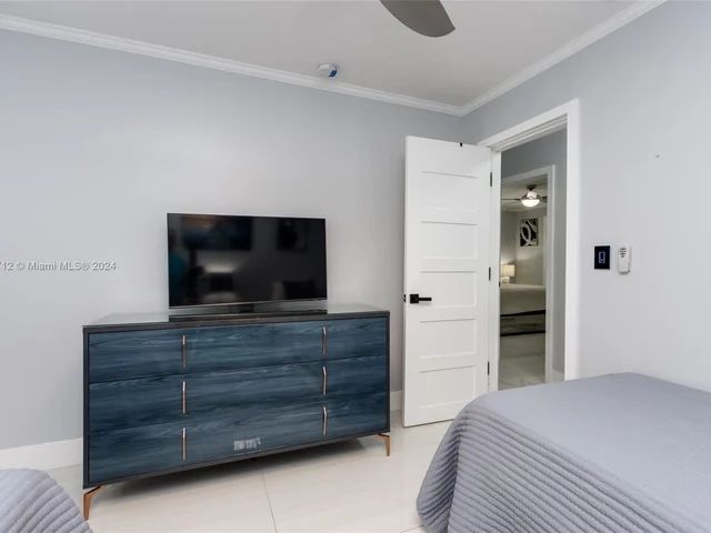 2260 NE 62nd St, Fort Lauderdale FL 33308