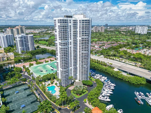 3500 Mystic Pointe Dr # 2704, Aventura FL 33180