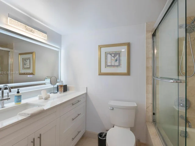 2301 Collins Ave # 804, Miami Beach FL 33139