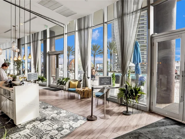 4111 S Ocean Dr # 1812, Hollywood FL 33019