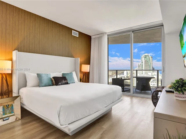 4111 S Ocean Dr # 1812, Hollywood FL 33019