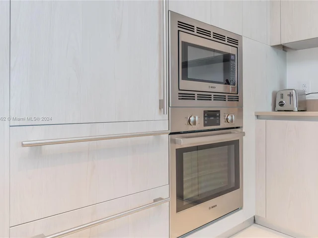 4111 S Ocean Dr # 1812, Hollywood FL 33019