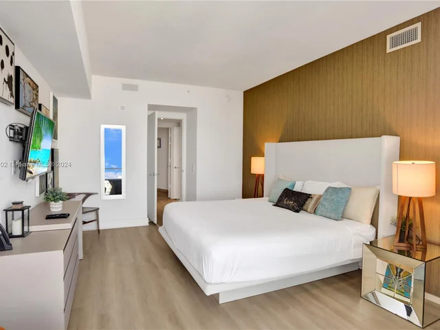 4111 S Ocean Dr # 1812, Hollywood FL 33019